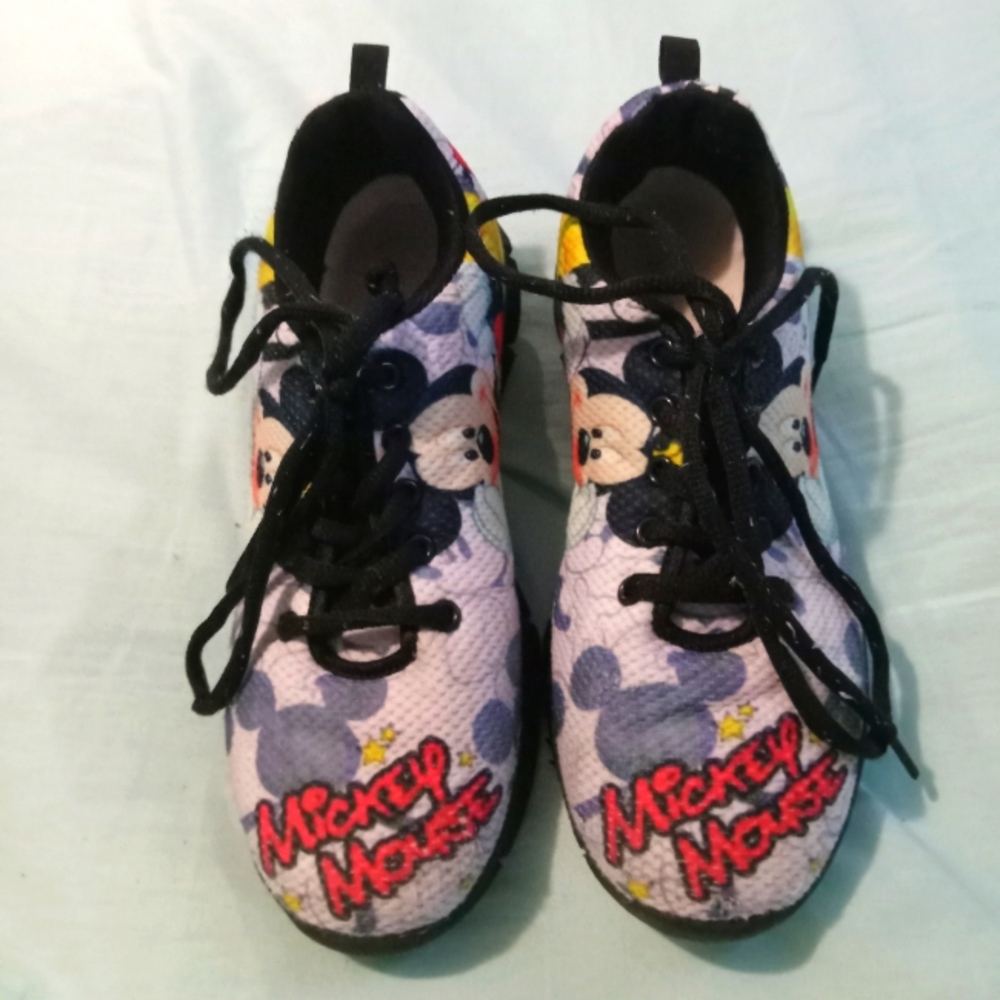 ♥️🤍🖤 EUC Unisex Mens or Womens Disney Theme Mickey Mouse Shoes M:6 F:8
